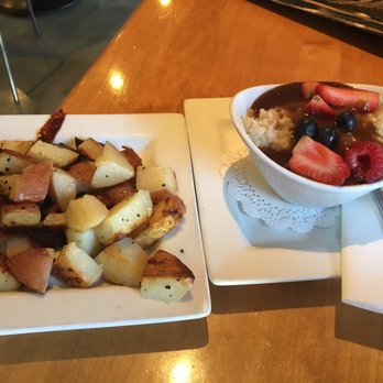 Le Buzz Caffe - Oily potatoes with over sugary oatmeal - Coffee & Tea Near Me - Tucson, Arizona