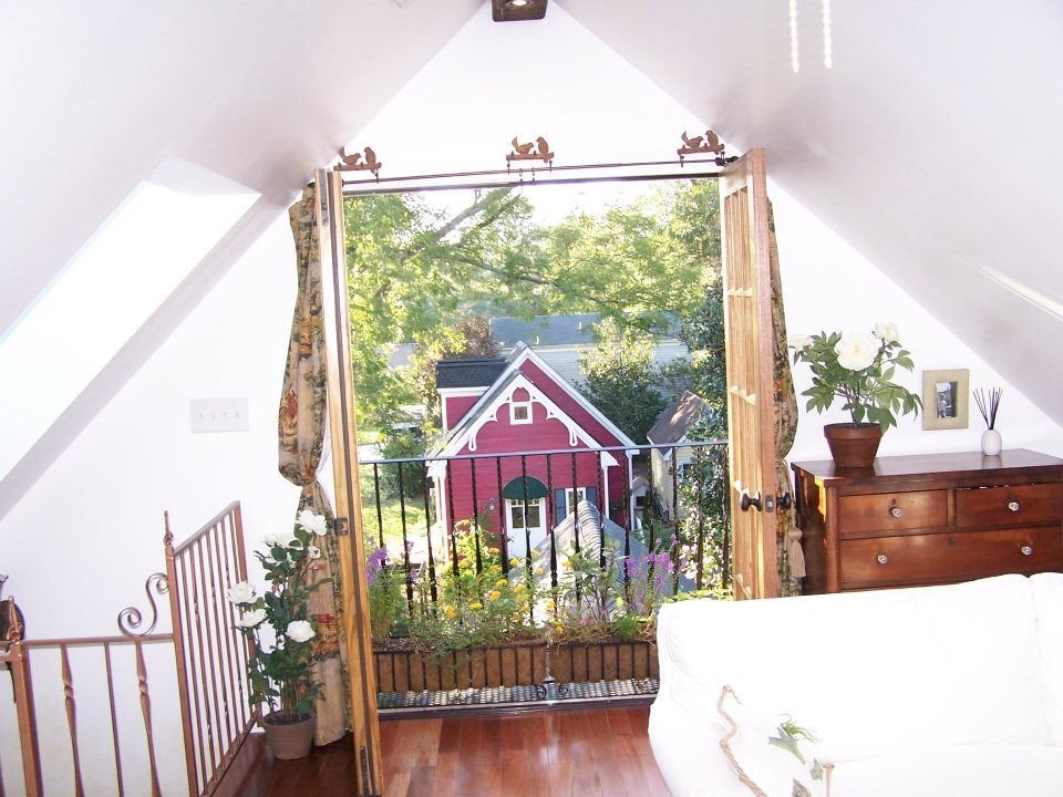 Slide of Sturdevant Construction