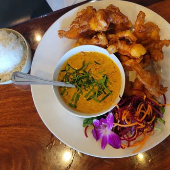 Lucki Thai - Chu-Chee Curry with shrimp - Thai Near Me - Las Vegas, Nevada Lucki Thai - Chu-Chee Curry with shrimp - Thai Near Me - Las Vegas, Nevada
