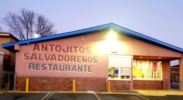 Antojitos Salvadorenos by null