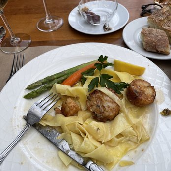 Fandango Restaurant - Giant scallops with paparadelle in butter sauce. Lightly salted scallops to go with carb rich noodles. Well done! - French Near Me - Pacific Grove, California