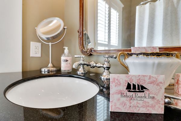 Robert Ruark Inn by null