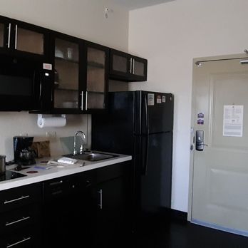 Candlewood Suites Bethlehem South - Convenient little kitchen in the room - Hotels Near Me - Bethlehem, Pennsylvania Candlewood Suites Bethlehem South - Convenient little kitchen in the room - Hotels Near Me - Bethlehem, Pennsylvania
