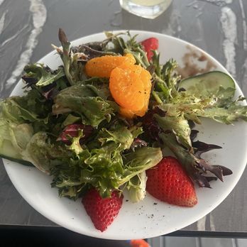 Thistle Lodge Beachfront Restaurant - Garden Salad - New American Near Me - Sanibel, Florida Thistle Lodge Beachfront Restaurant - Garden Salad - New American Near Me - Sanibel, Florida