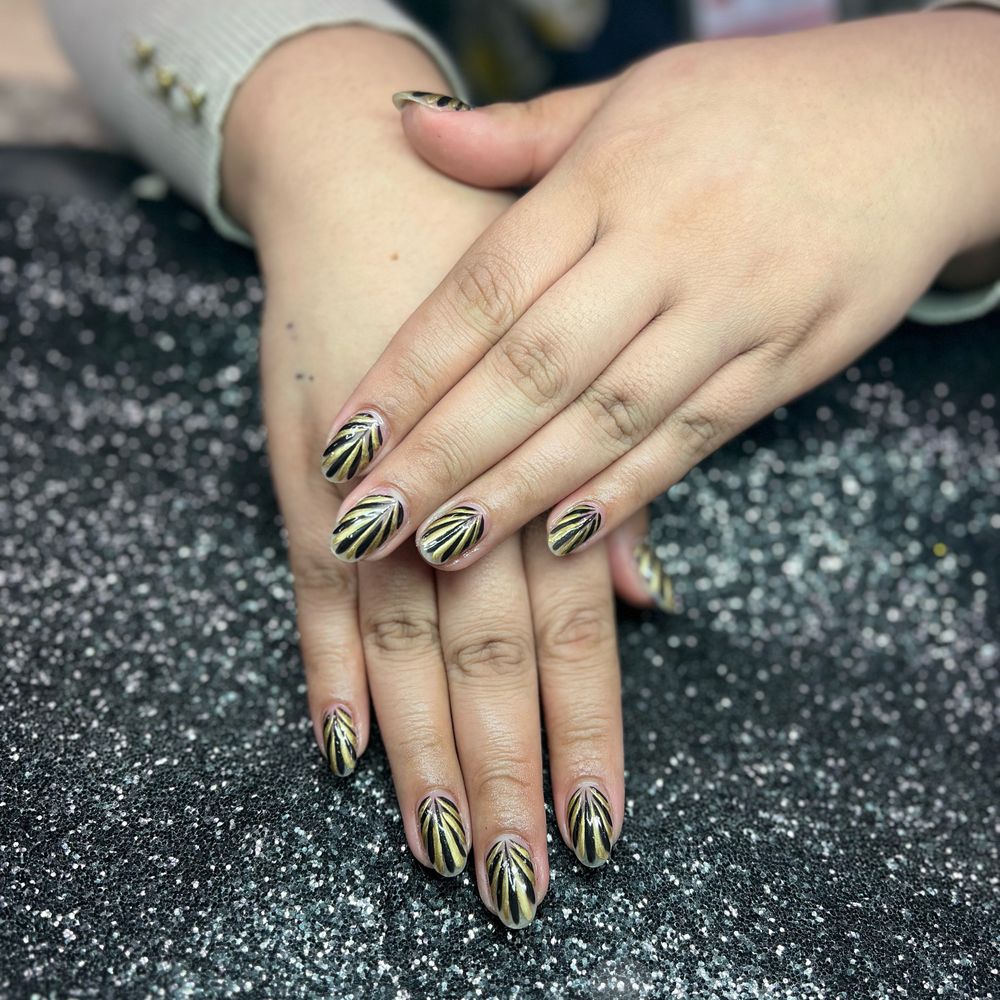 PT Nail Salon