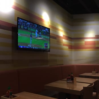 Currito Hyde Park - Salad Near Me - Cincinnati, Ohio