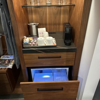 Canopy by Hilton Tempe Downtown - Fridge; glass glasses; pottery coffee cups; enough coffee and tea - Hotels Near Me - Tempe, Arizona Canopy by Hilton Tempe Downtown - Fridge; glass glasses; pottery coffee cups; enough coffee and tea - Hotels Near Me - Tempe, Arizona