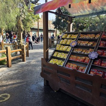 Fillmore's Taste-In - Fillmore's Taste-In - Food Trucks Near Me - Anaheim, California