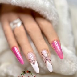Nikki Nails