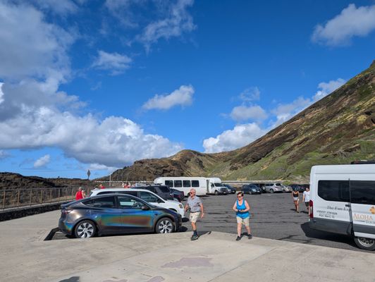 Halona Blowhole Lookout by null