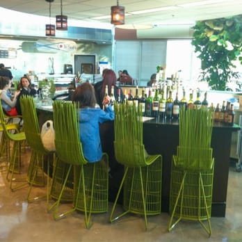 Marianos - The wine and beer bar. Looks like too many kids hanging out there. - Grocery Near Me - Oak Lawn, Illinois
