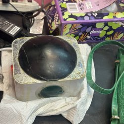Art of Browz Austin Eyebrow Threading - Filthy wax pot