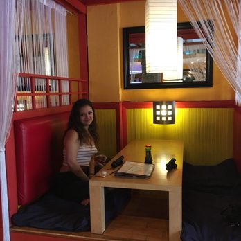 Moshi Moshi - Sushi Bars Near Me - Miami Beach, Florida
