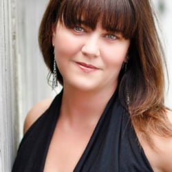 DRee & Co - DRee
Church-Krohn
Owner/Master Stylist