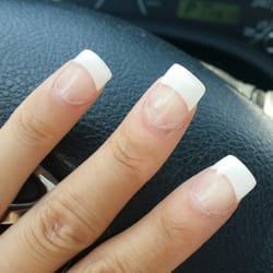 The Nail Pro - Nails starting to peel at the cuticle after only 24hrs. Unacceptable.