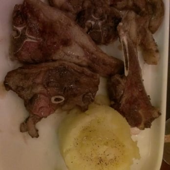 Chez Bruno - The most wretched, accursed lamb chops I've ever laid my eyes on and eaten. - French Near Me - Paris, 75