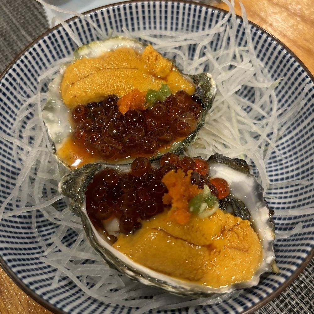 Sake Kawa - Three Amigos (Kumamoto oyster with uni and ikura) - Sushi Bars Near Me - Astoria, New York
