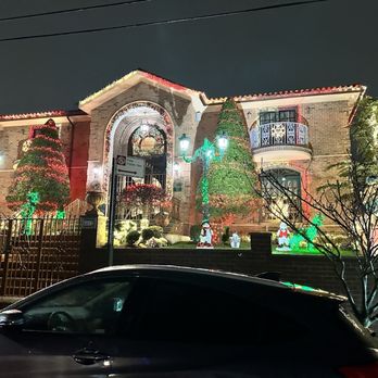 Dyker Heights Christmas Lights - Bus Tours Near Me Dyker Heights Christmas Lights - Bus Tours Near Me