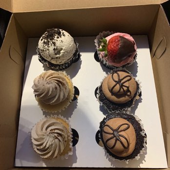 Jennivee’s Bakery - So cute love love love it - Desserts Near Me - Chicago, Illinois Jennivee’s Bakery - So cute love love love it - Desserts Near Me - Chicago, Illinois