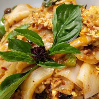 Amazing Thai - Drunken Noodles - Thai Near Me - Princeton, New Jersey