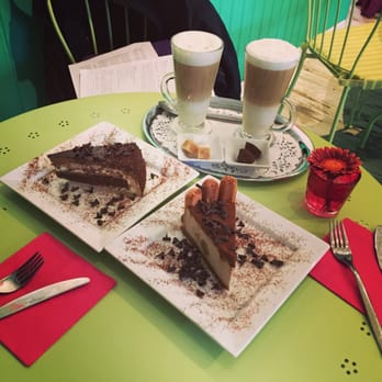 The Chocolate Box - Good hot chocolate latte and chocolate moose and tiramisu - Coffee & Tea Near Me - Antwerp, VAN
