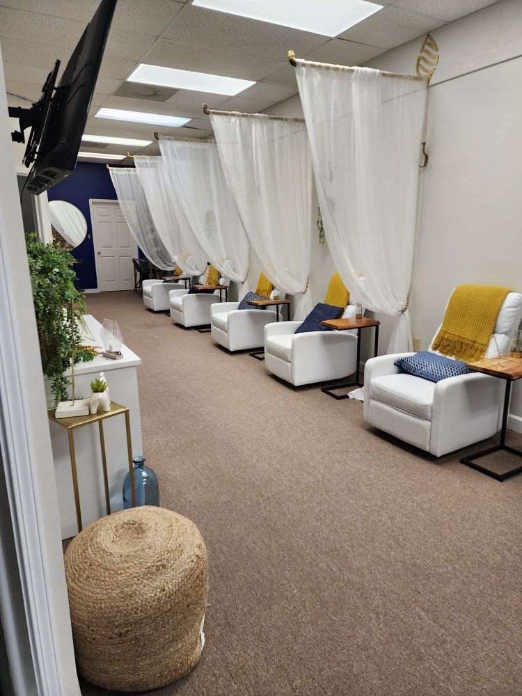 TWIN RIVERS IV LOUNGE JONESBORO Updated June 2024 2502 Red Wolf