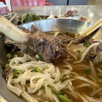 Sit lo Saigon - 3 pieces of the short rib - Vietnamese Near Me - Elk Grove, California