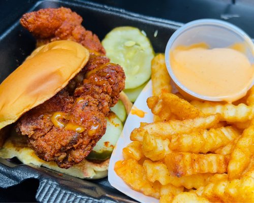 Dave’s Hot Chicken by null