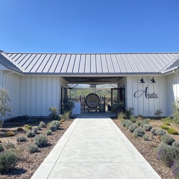 Anaba Wines - Wine Tasting Room Near Me - Sonoma, California