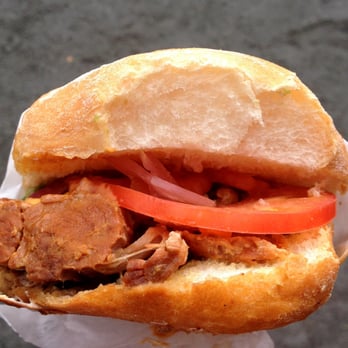 Tenoch Móvil - torta adodaba - Food Trucks Near Me