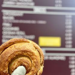 Riverwoods Coffee - River woods coffee Bend Oregon, Highway 97 at exit 143, Baker Rd., Knott Road, Great drive-through coffee, pastries, breakfast sandwiches