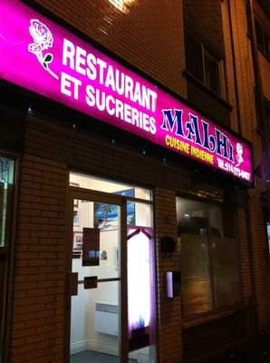 Malhi Sweets Restaurant et Sucreries by null