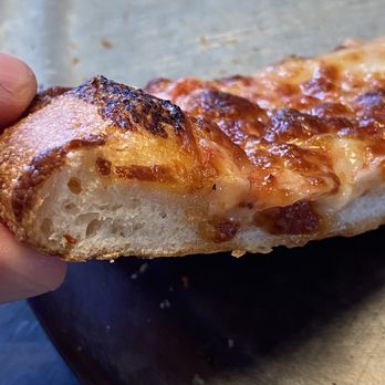Gino's Pizza SLO - Cheese Pizza with PERFECTLY COOKED DOUGH! - Pizza Near Me - San Luis Obispo, California