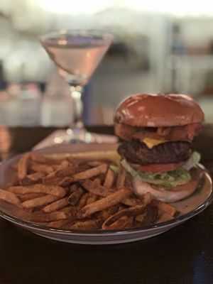 East Village Tavern by null