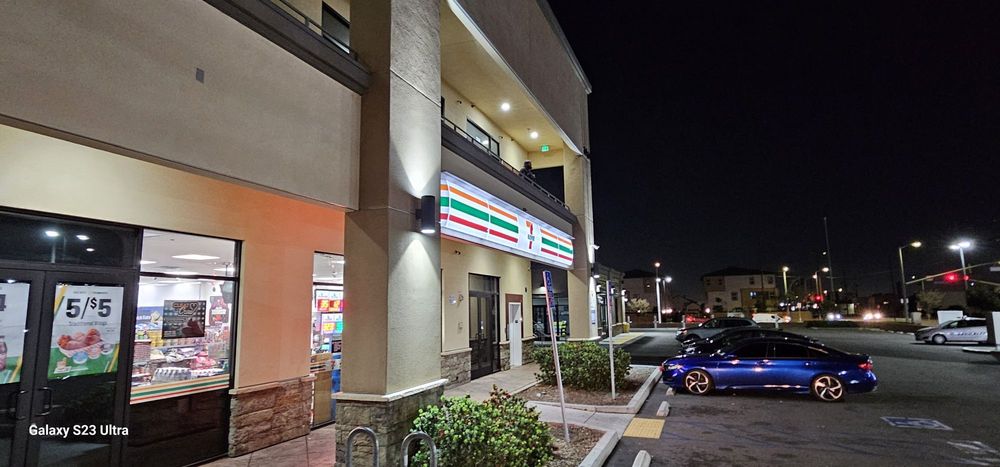 7-Eleven Logo