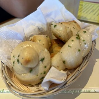 Bravo Restaurant - Garlic knots - Italian Near Me - Aiea, Hawaii Bravo Restaurant - Garlic knots - Italian Near Me - Aiea, Hawaii