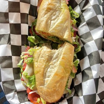 Gil's - The Grinder - Beer, Wine & Spirits Near Me - Ashland, Oregon