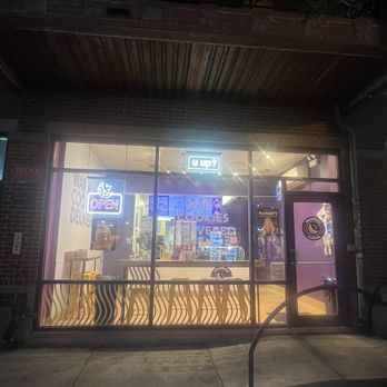 Insomnia Cookies - Insomnia cookies - Desserts Near Me - Chicago, Illinois