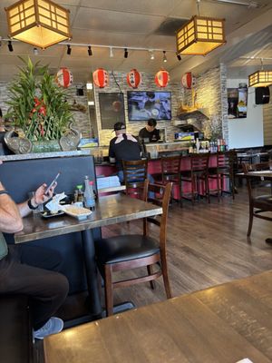 Tokyo Feng Ramen & Sushi by null