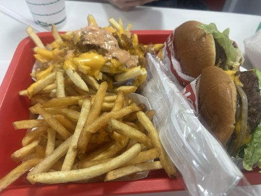 In-N-Out Burger by null