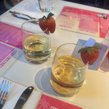 Malibu Barbie Cafe - Wine - Cafes Near Me - Las Vegas, Nevada