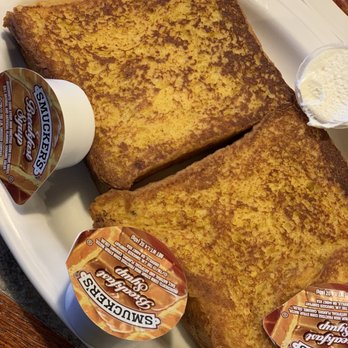 Golden Dawn Diner - French Toast - American Near Me - Burlington, New Jersey