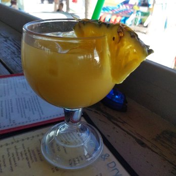 High & Dry Grill - Sailor's rum punch - Tiki Bars Near Me - Dunedin, Florida