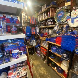 Shawnee Country Barns Antique Co-Op - All things Buffalo!!! Go Bills