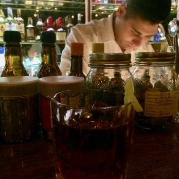 Frank Bar - Boulevardier, with hand-crafted ice - Hotel bar Near Me - São Paulo, SP Frank Bar - Boulevardier, with hand-crafted ice - Hotel bar Near Me - São Paulo, SP
