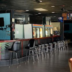 Midtown Lodge & Golden Ox Lounge