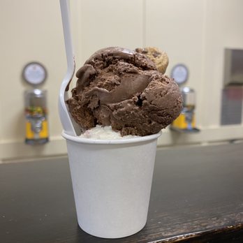 Nellie's Ice Cream - This is the one scoop size - Ice Cream & Frozen Yogurt Near Me - Saint Paul, Minnesota Nellie's Ice Cream - This is the one scoop size - Ice Cream & Frozen Yogurt Near Me - Saint Paul, Minnesota