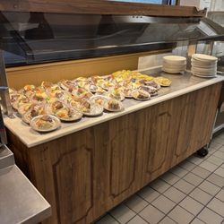 Woody's Family Restaurant - Don't forget dessert