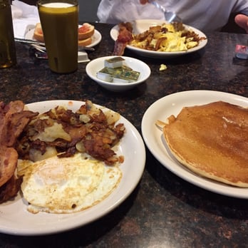 Lumber Inn - Breakfast & Brunch Near Me - Delafield, Wisconsin Lumber Inn - Breakfast & Brunch Near Me - Delafield, Wisconsin