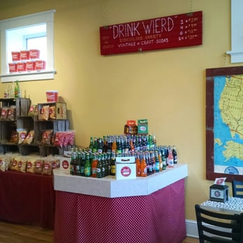 Almost Famous Popcorn - Fresh popcorn and soda like it should be! - Ice Cream & Frozen Yogurt Near Me - Cedar Rapids, Iowa